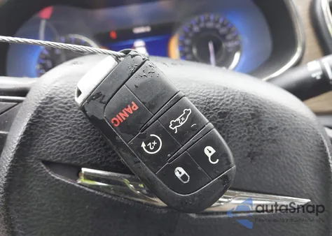 2015 Chrysler 200 C из США, поврежденный, VIN 1C3CCCCB6FN528600